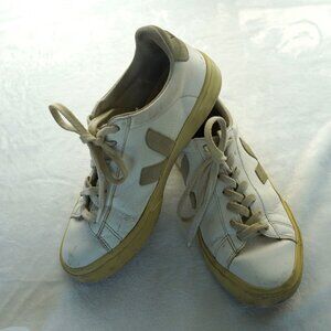 Veja Vert‎ White Leather Sneakers Women’s Size 9 EU 40 Low Top Eco Shoes